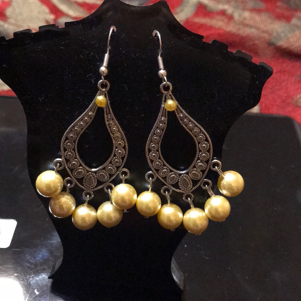 Earring - Picture 8 of 8